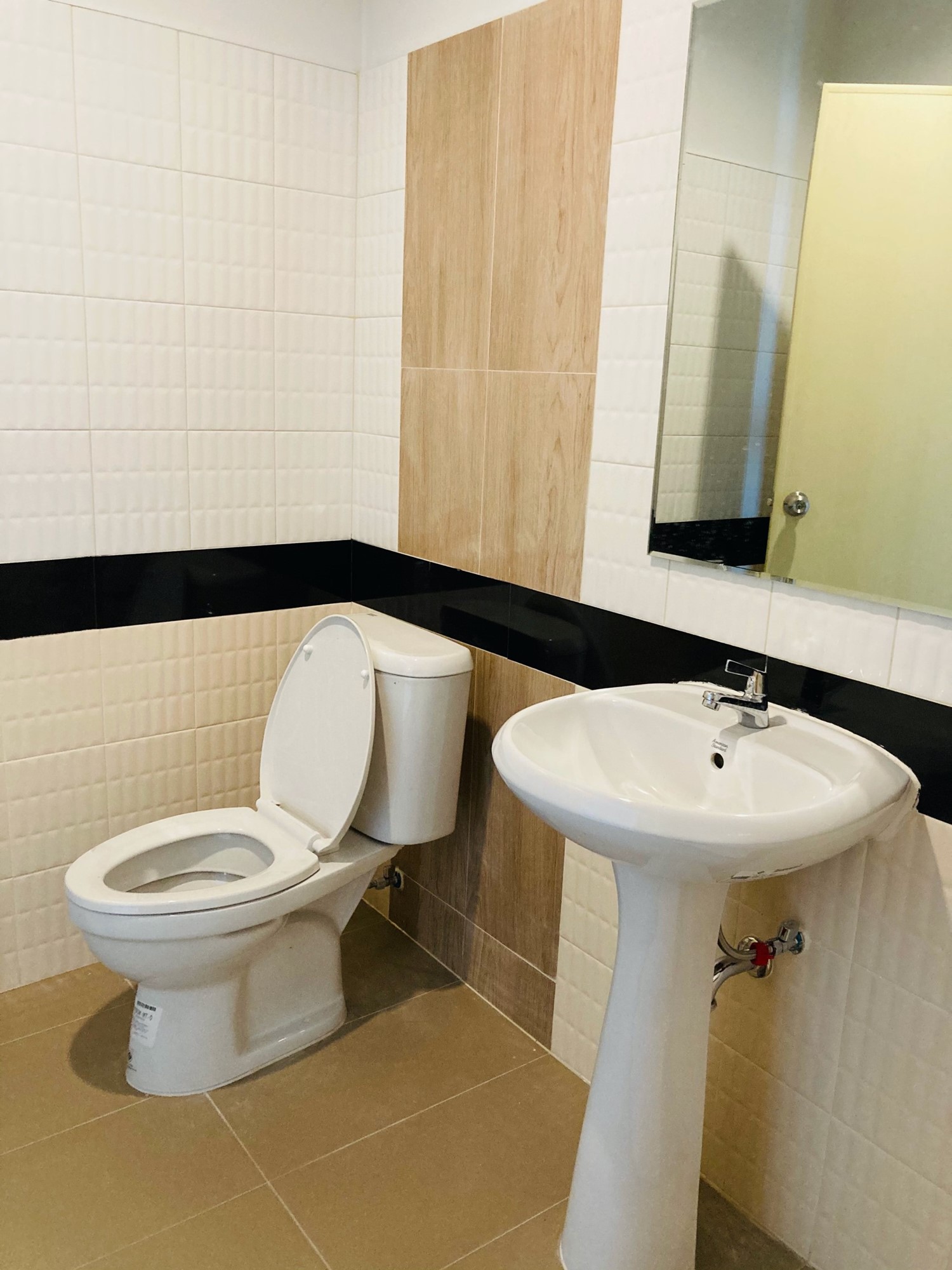 Renovated House 1-11