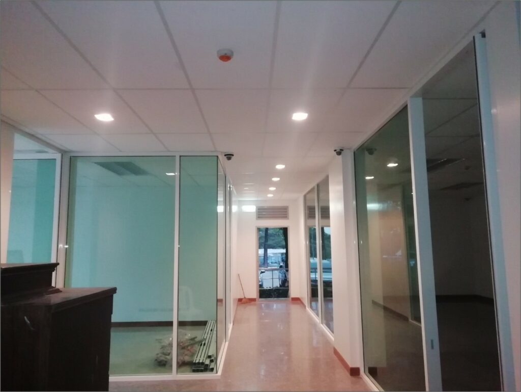 2 STORY OFFICE BUILDING 4